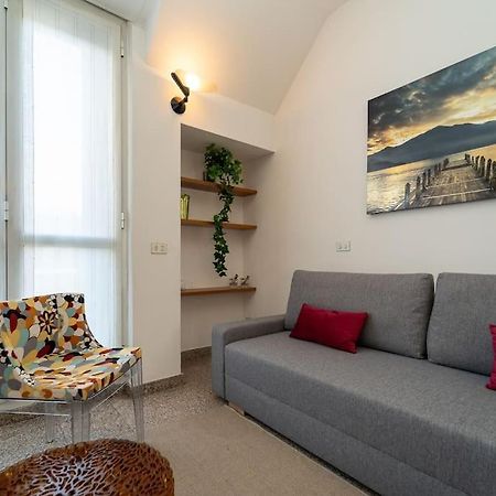 5 Giornate Apt Con Terrazzo E Garage Privato Milaan Buitenkant foto