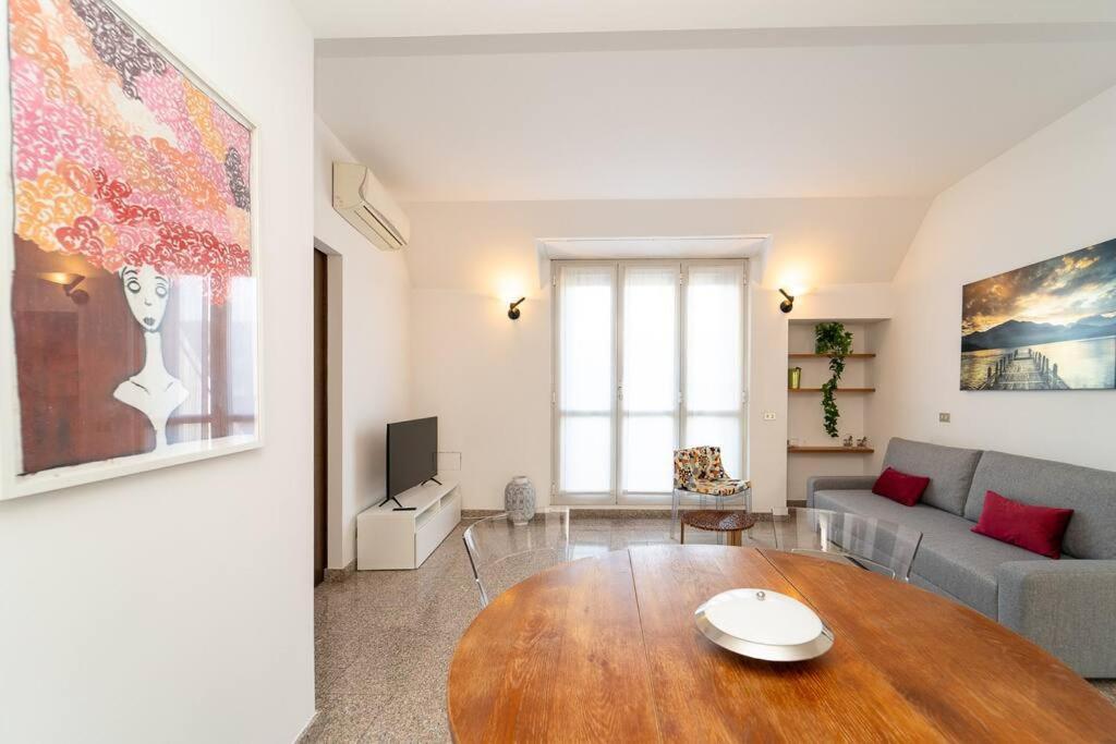5 Giornate Apt Con Terrazzo E Garage Privato Milaan Buitenkant foto